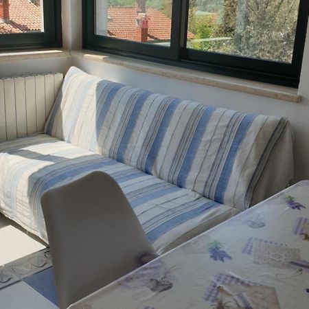 Apartments Adri, Parking In The Yard Rovigno Esterno foto